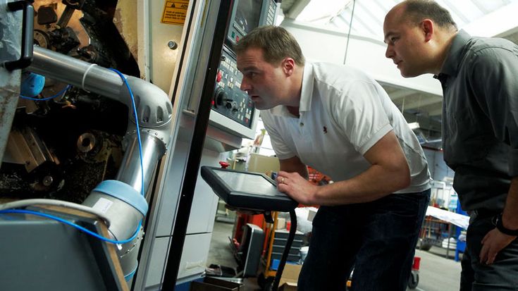 過了 10 年,我們的首發客戶仍享受著 UR 協作型機器人的優勢