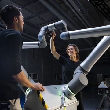 In 2022 Universal Robots introduces th UR20 - a new 20kg payload cobot
