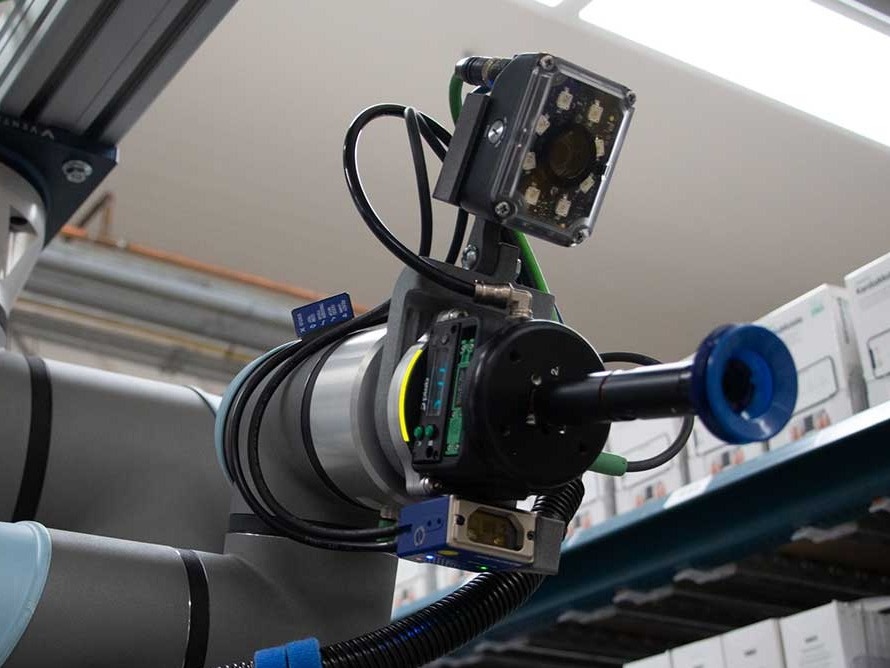 Plasma Cutting And MIG Welding Cobots Eliminate Manual Clean Up And