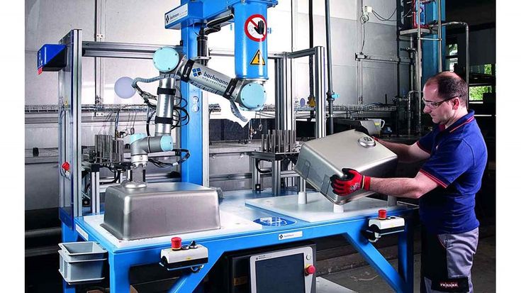 A Franke aumentou produtividade e satisfação de funcionários ao usar o cobot UR5 da Universal Robots em sua linha de produção