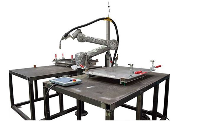 Esse cobot de solda é fácil de se programar com o software URCap na plataforma da UR+