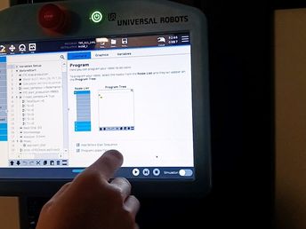 The operator selects the program from the previously configures recipes