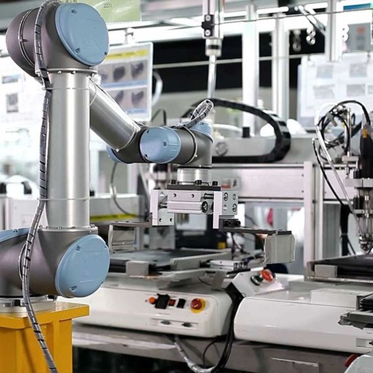 Para botar o cobot em uma nova função, basta instalá-lo no local de trabalho, baixar o software no tablet de programação e começar a automatizar!
