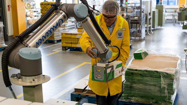 Unilever entschied sich für unsere UR10-Cobots aufgrund der großen Reichweite, der großen Nutzlast und der einfachen Handhabung.