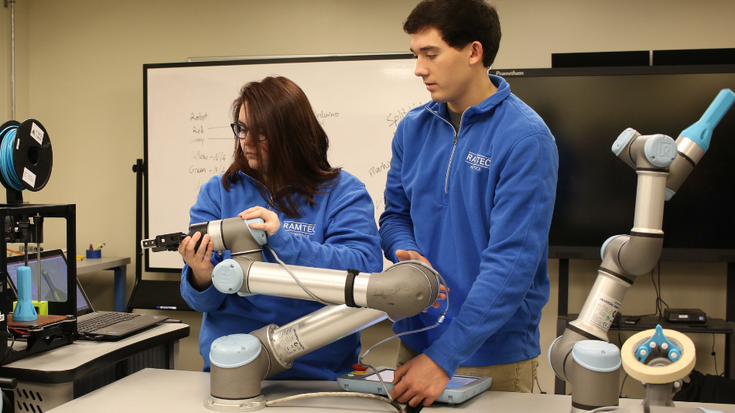 Freude am Lernen: Im Ramtec Career Center in Ohio packen SchülerInnen gerne an.