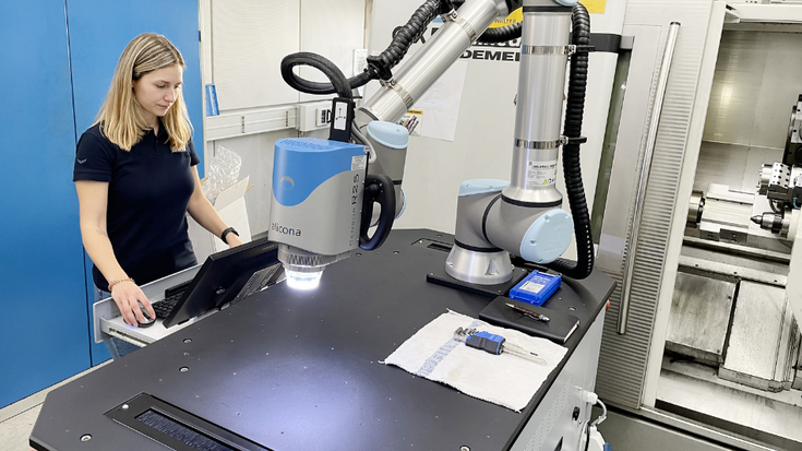 Am IfW Stuttgart kommt ein Cobot der Firma Bruker Alicona zum Einsatz. © IfW Stuttgart