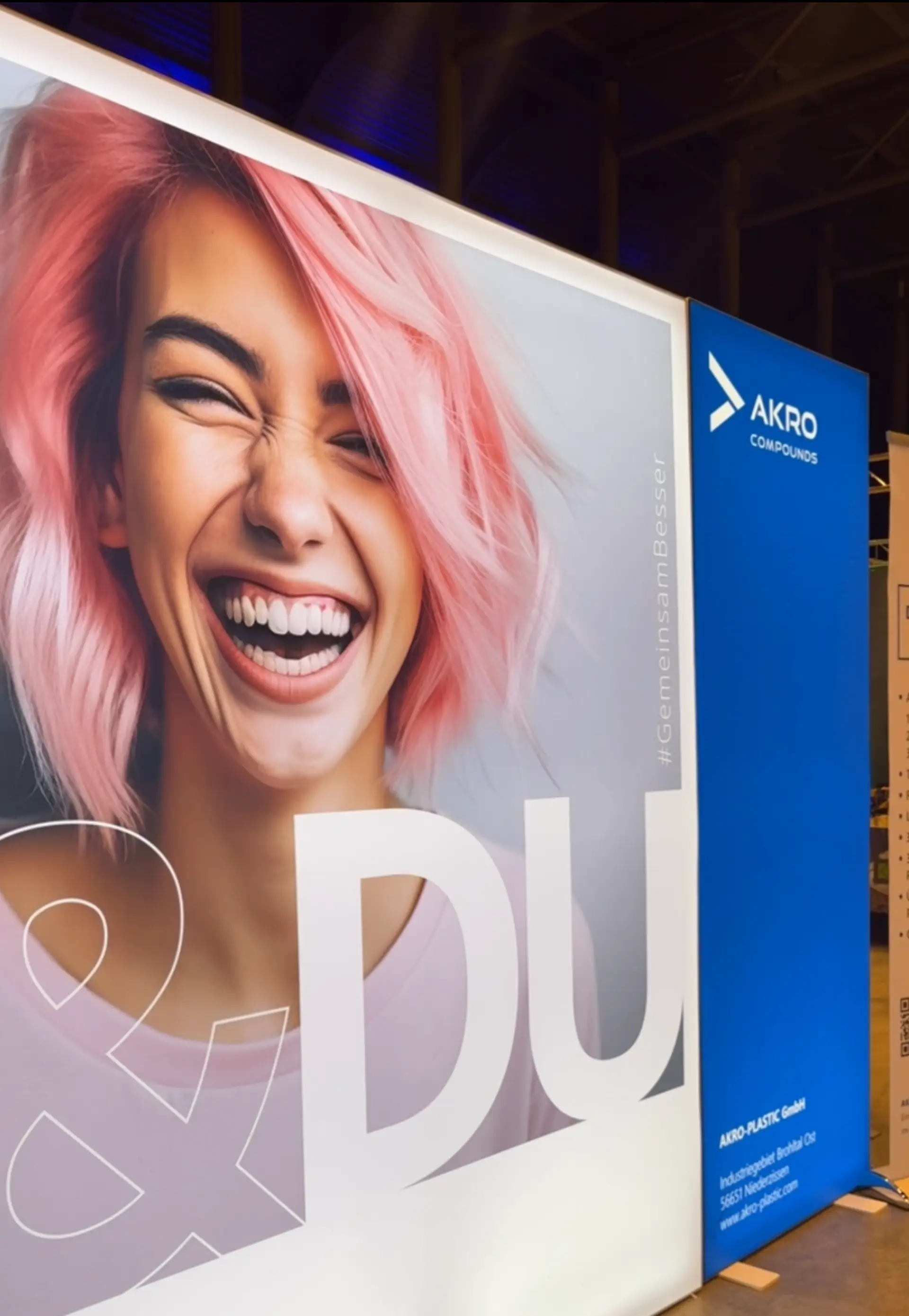 AKRO & DU