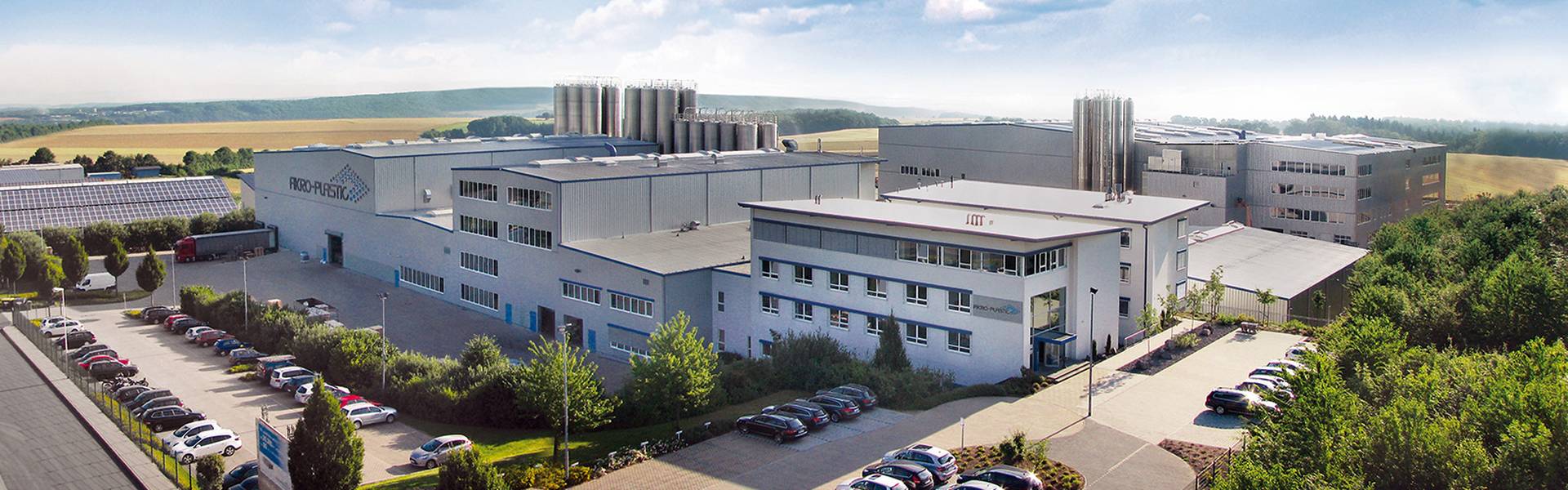 img-headerAKRO_Gebauede_gross_Header