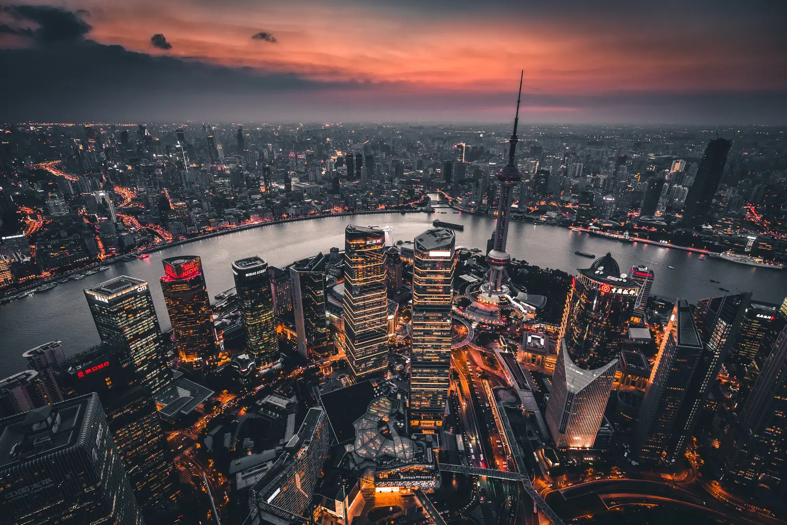 Denys Nevozhai / unsplash.com