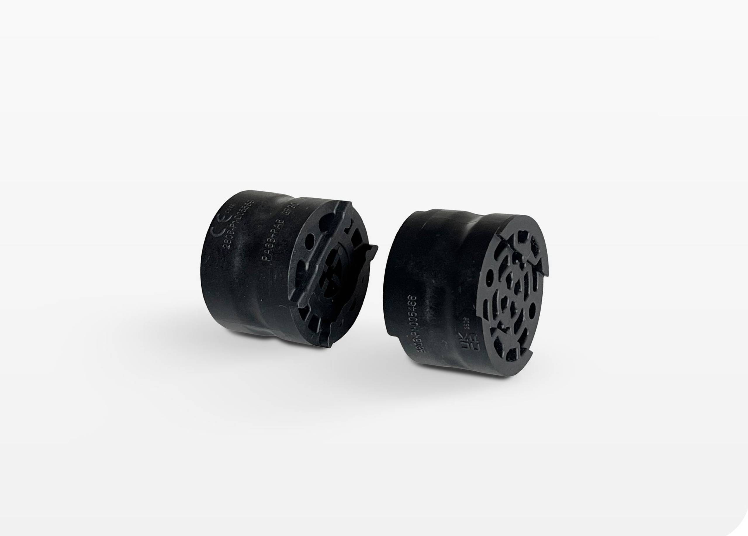 Pyrotechnical battery disconnector