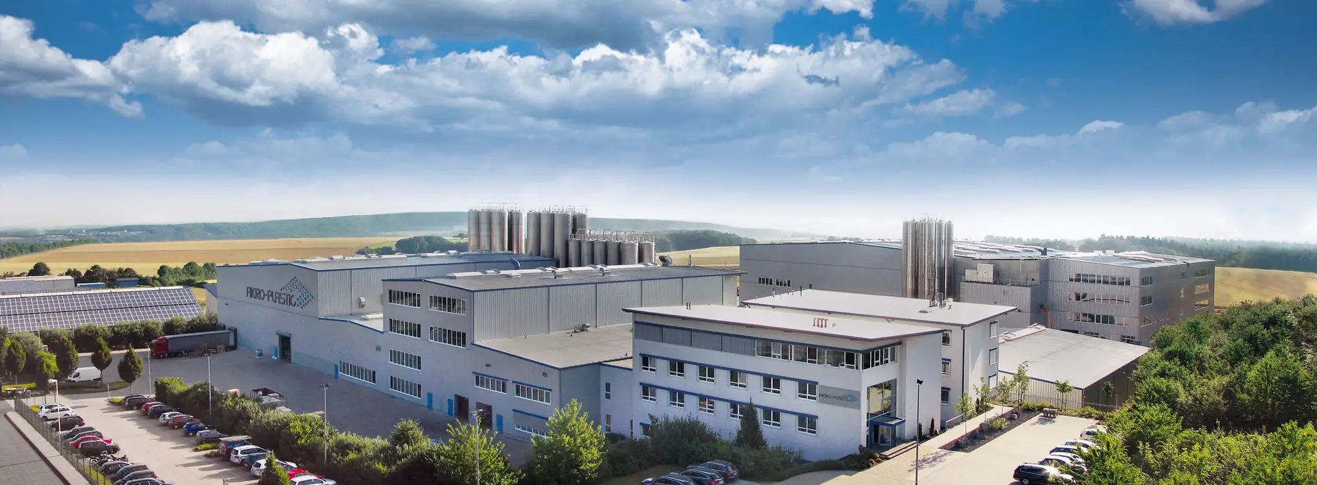 AKRO-PLASTIC Panoramabild Firmengebäude