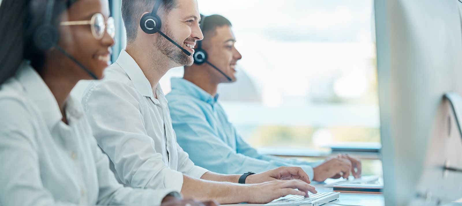 Call center team, telemarketing and computer consulting, crm contact us and customer support, servi.