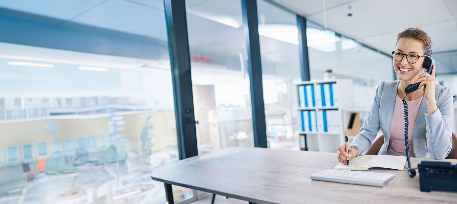 header-Contact_about_us