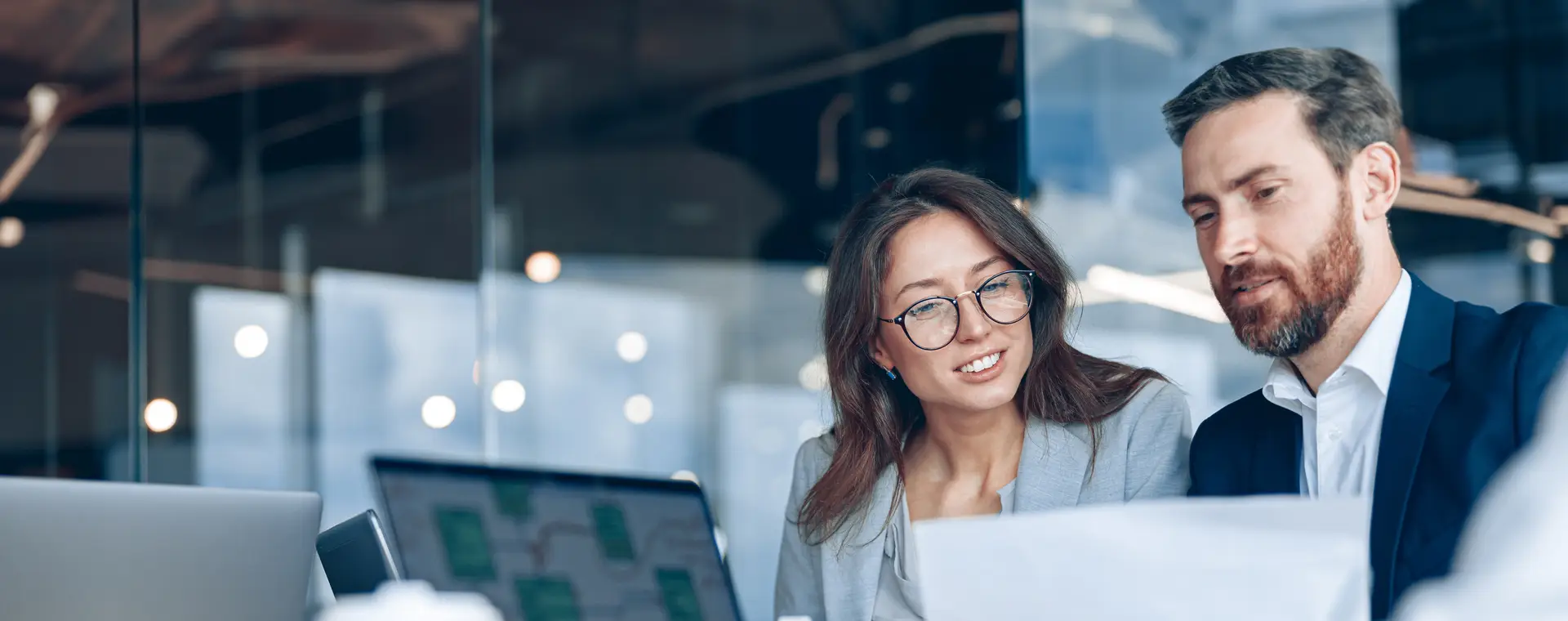 header-contact_discussion_certification