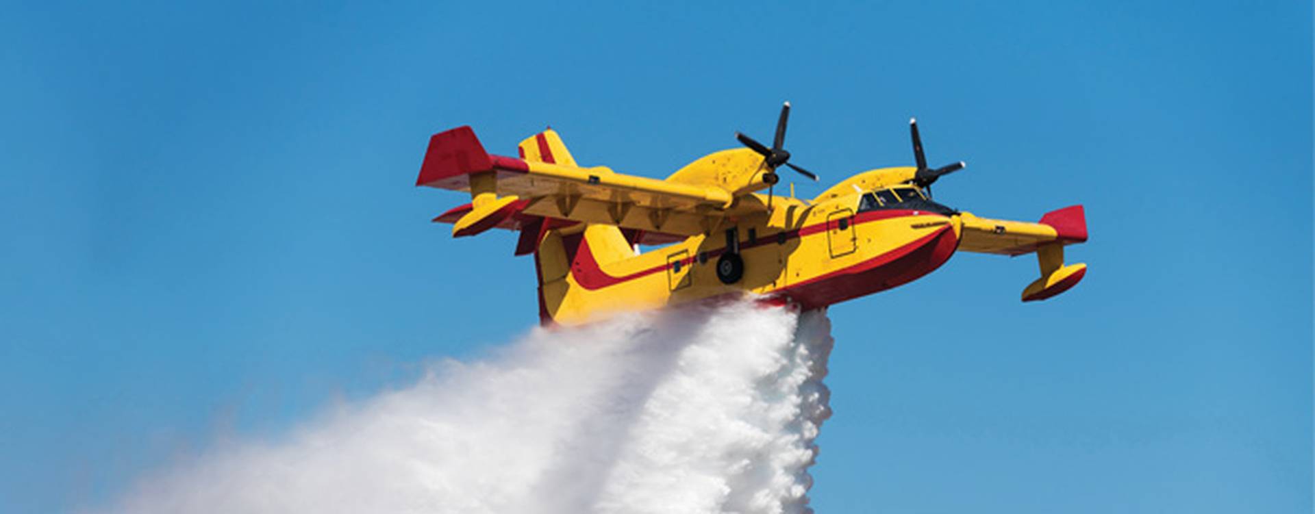 img-textTeaser_Kachel_690x270_Loeschflugzeug