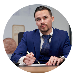 Ein philoro Mitarbeiter bei einem Beratungsgespräch.