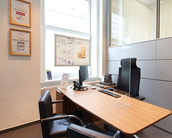 Ein weiteres Foto eines Beratungsraumes in der Filiale in Wien.