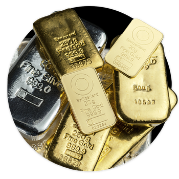 Verschiedene Barren aus Gold und Silber.