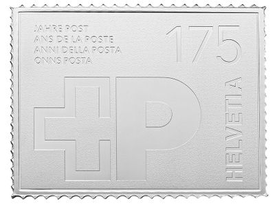 Eine Briefmarke aus echtem Silber zum Post-Jubiläum Ein Foto der silbernen Briefmarke.