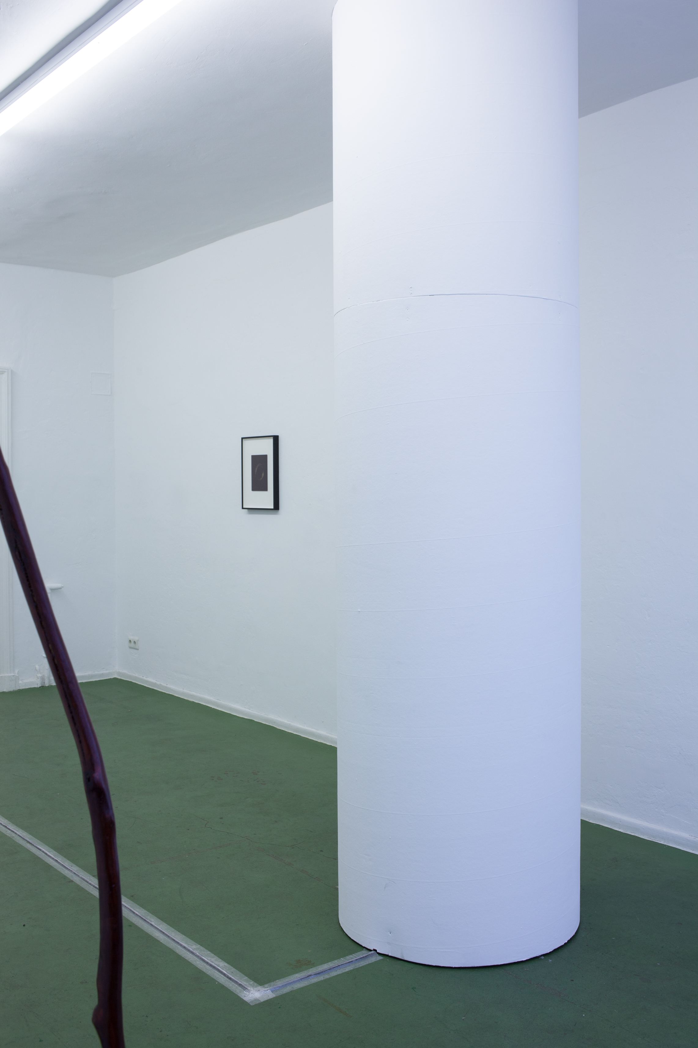 Johanna Klingler, Friendly Chairs, 2017; Richard Frater, Not titled, 2017; Grayson Revoir, Uncertain Column, 2017