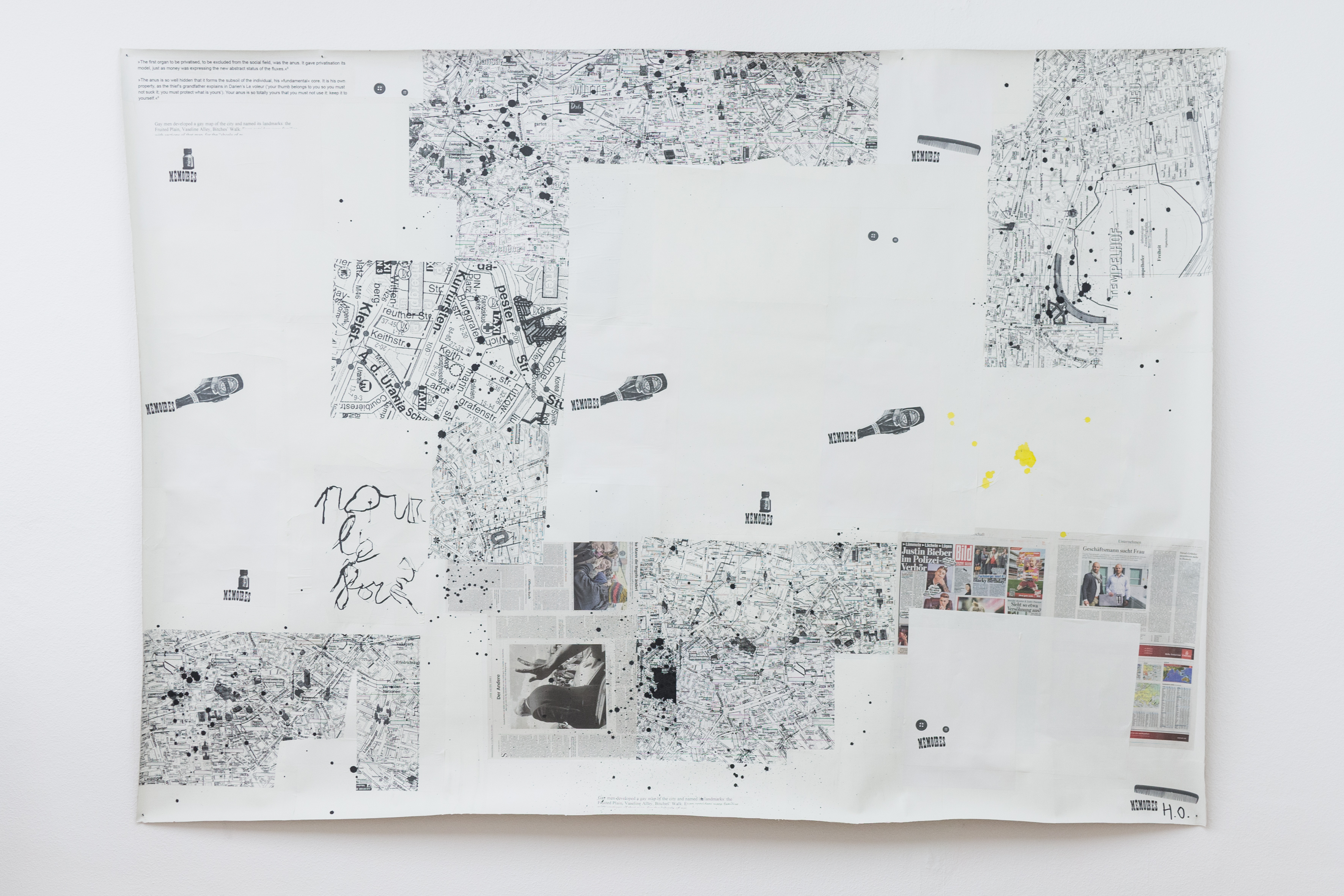 Henrik Olesen, pour la forme, (after Guy Debord / Asger Jorn: Memoires, 1959) 1998-2014. Canvas, Inkjet Print on Proof Paper ZP 55 (Newspaper), 55 gouache /m2, Amsterdam Gel Medium Matt Glue, 204,5 x 276 cm (Photo: Between Bridges)