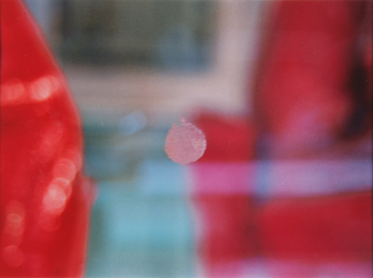 Josef Kramhöller, O. T. (Fingerabdruck auf Schaufensterscheiben von Luxusläden) [Fingerprint on window panes of luxury stores], 1995. Chromogenic print, 15 x 21 cm.  