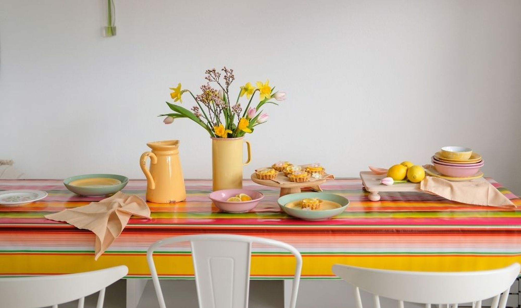 Van pastelroze tot mintgroen: dit zijn de lente tafelzeil trends van 2026