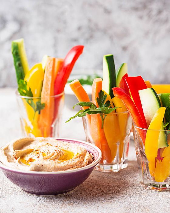 Gemüsesticks mit Hummus