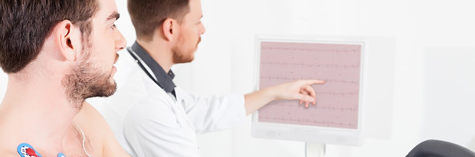 Beim Arzt - EKG wird besprochen