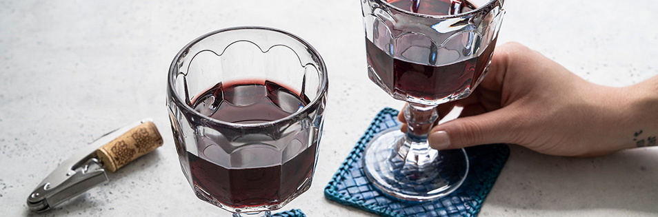 Rotwein im Glas
