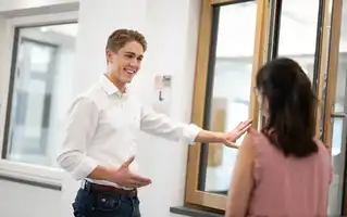 Persönliche Beratung zur Aluminiumhaustür in München