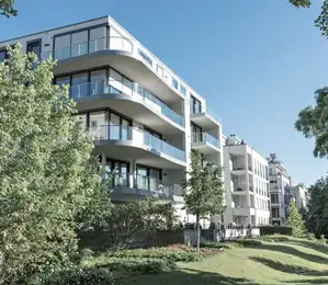 Modernes Mehrfamilienhaus mit Kunststoff-Aluminium-Fenstern und großzügigen Balkonen