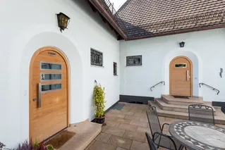 Eingangstür aus Holz in München