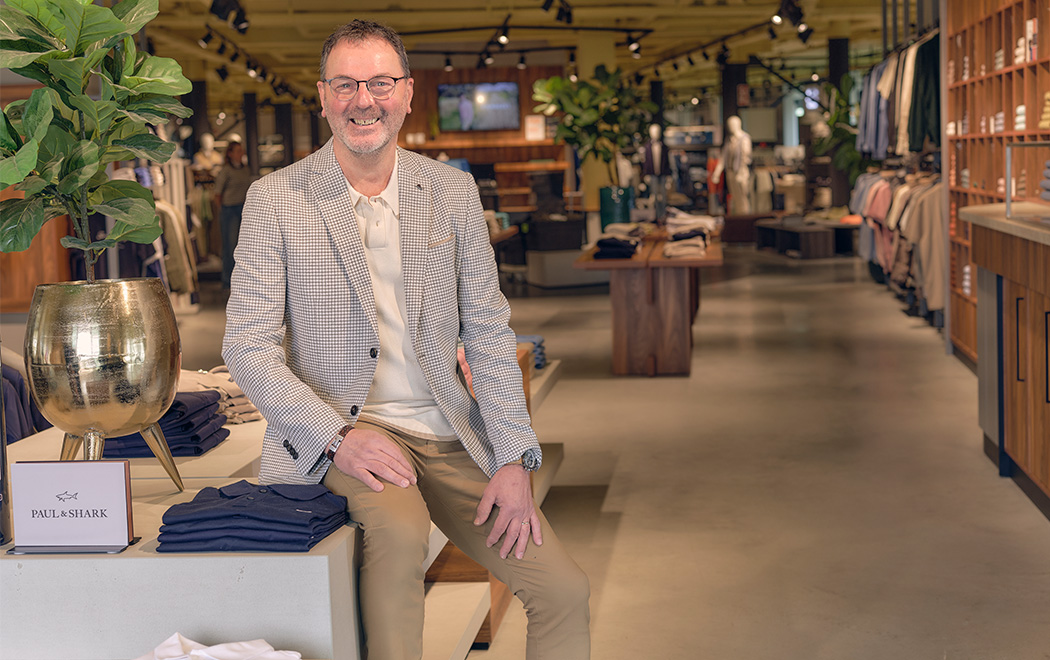 Storemanager van OFM. Sluis