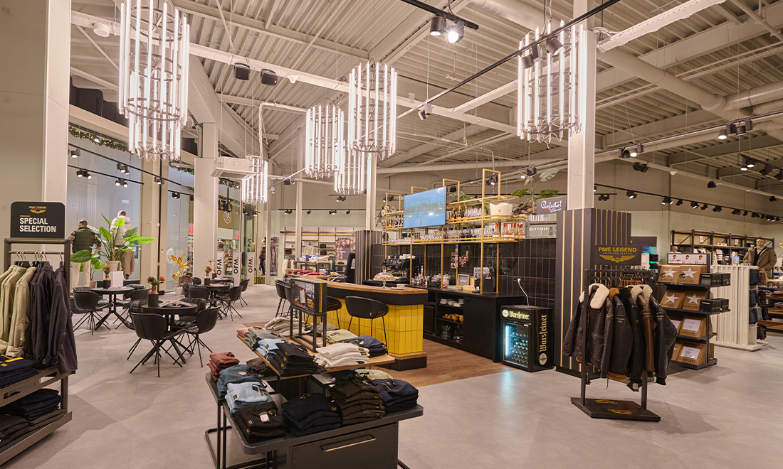 Interieur van OFM. Beek