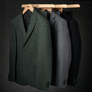 Recall pakken aan een hanger