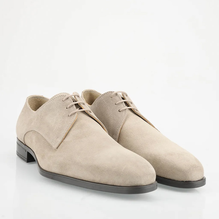Close up van beige Giorgio schoenen