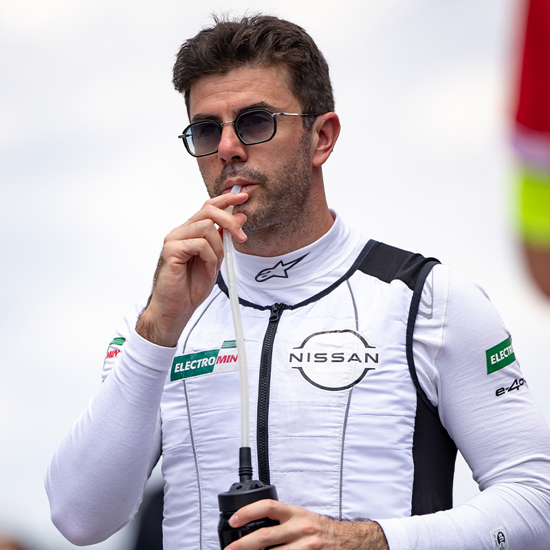 Norman Nato wears a cooling vest pre-race in Sao Paulo