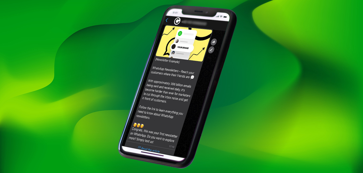 Smartphone zeigt ein WhatsApp-Newsletter-Beispiel der Software Charles.