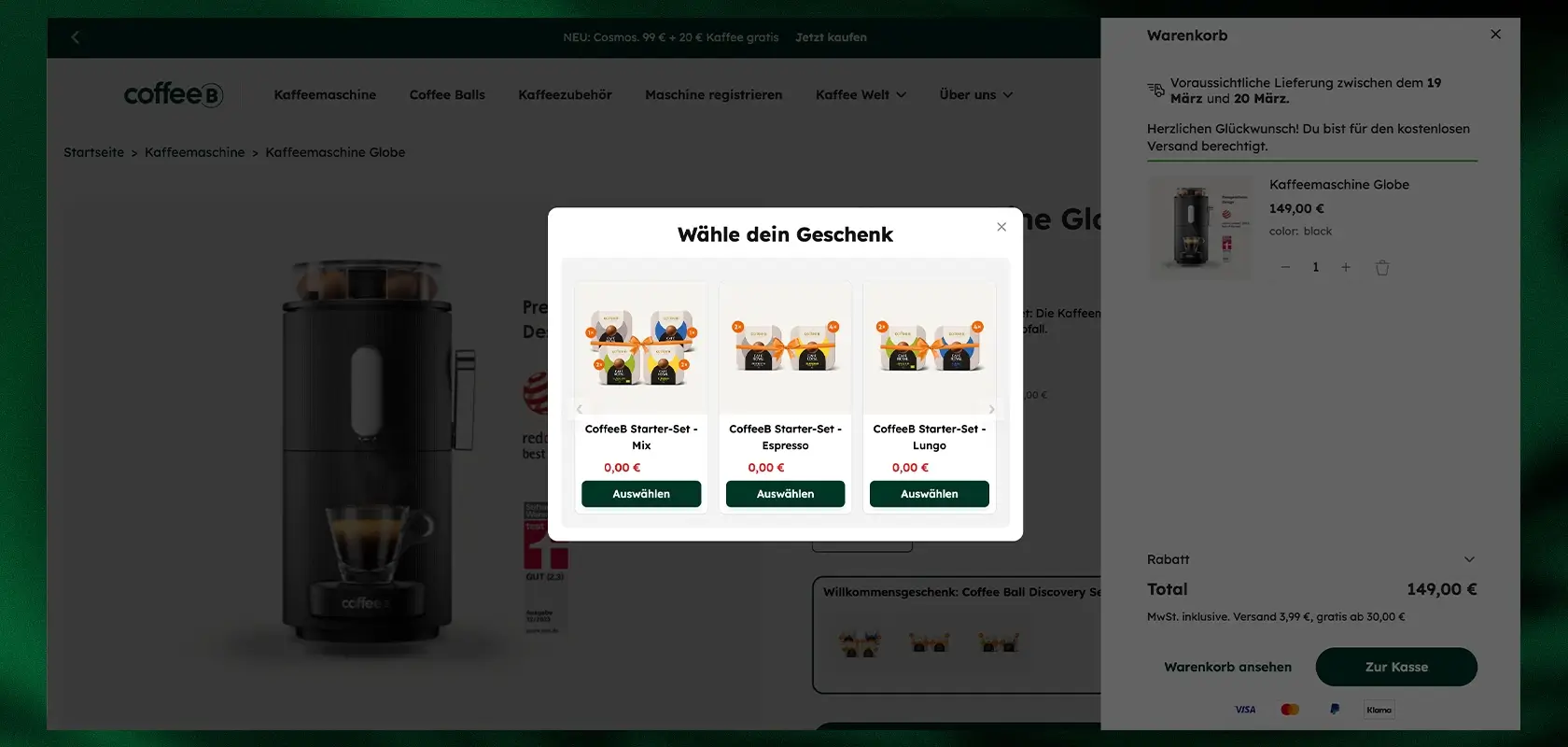 Ein Popup auf einer Kaffee-Website, das Geschenkideen mit Preisen anzeigt, vor dem unscharfen Hintergrund einer Produktseite für Kaffeemaschinen.
