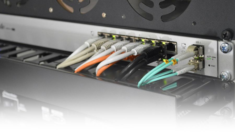 On-Premise vs. Cloud: Was ist besser für Ihre E-Commerce-Plattform?