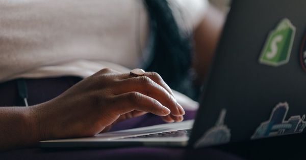 Shopify Hacks: 6 nützliche Tipps & Tricks für Online-Händler