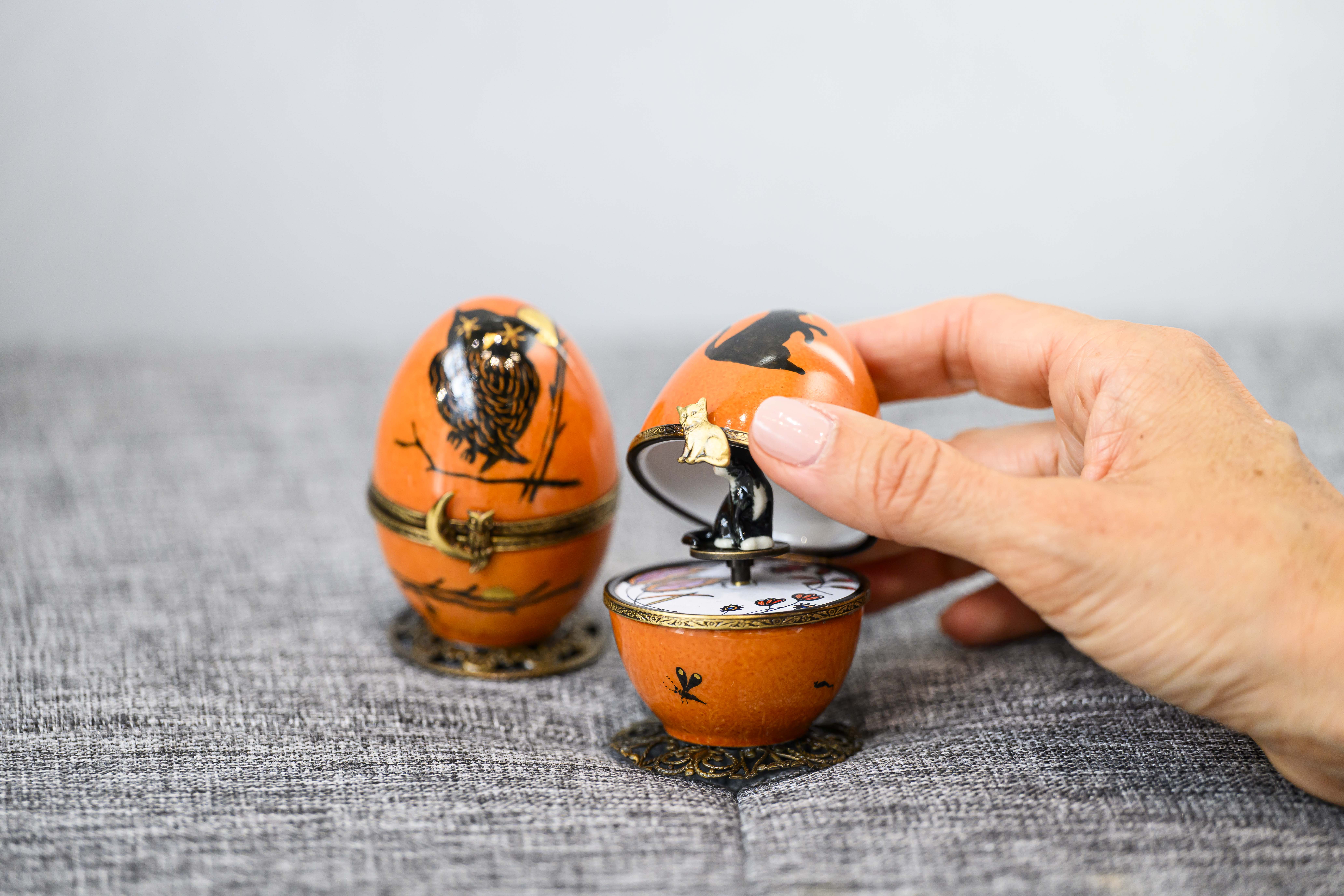 oeuf musical orange décor chat noir2 | EMPREINTES Paris