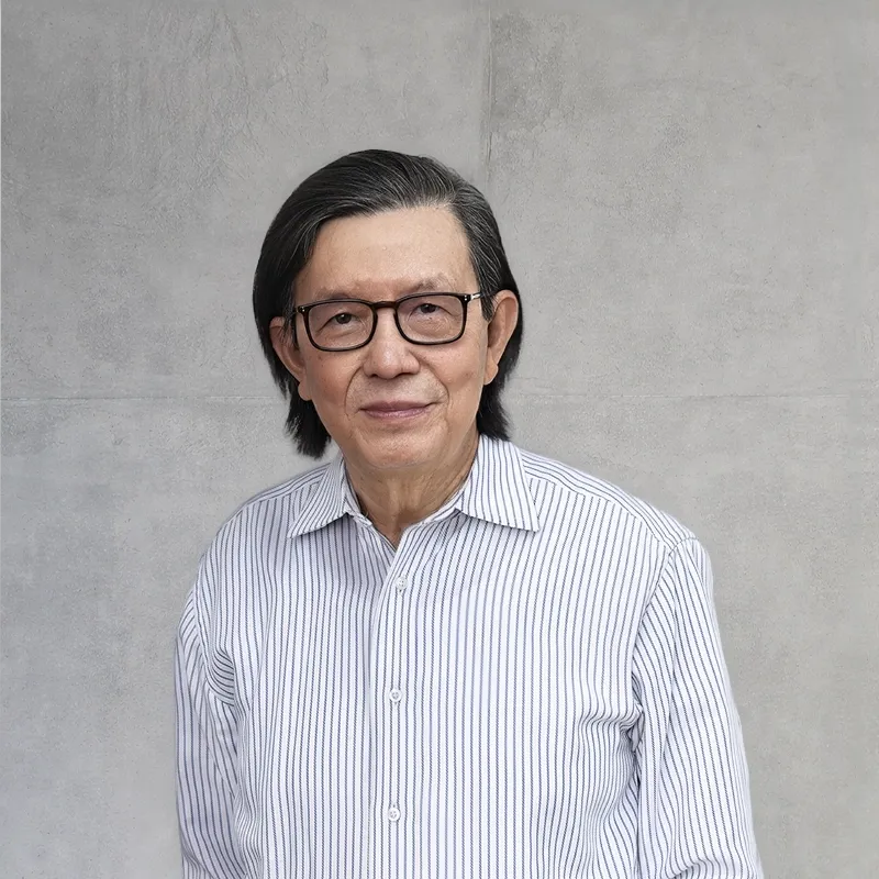Portraitbild des Smile Eyes Augenarztes Prof. Dr. med. Duy-Thoai Pham aus Berlin.