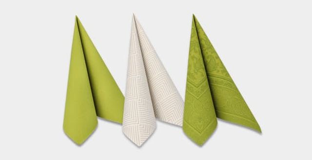 Servietten in Grün und Beige, passend zum Frühling mit verschiedenen Motiven