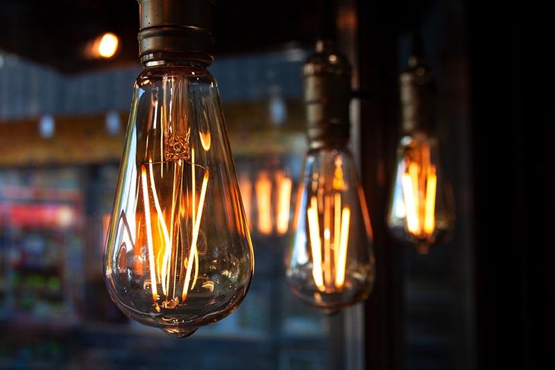 Glühbirnen mit stimmungsvollem Licht