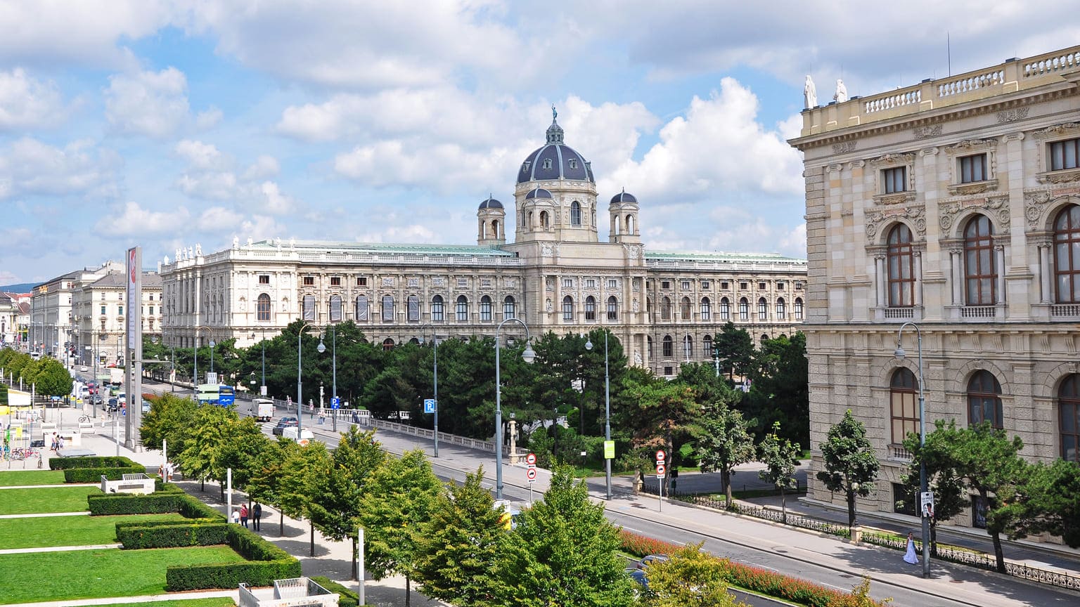 How to get Austria Residence Permit by Investment Investor Visa