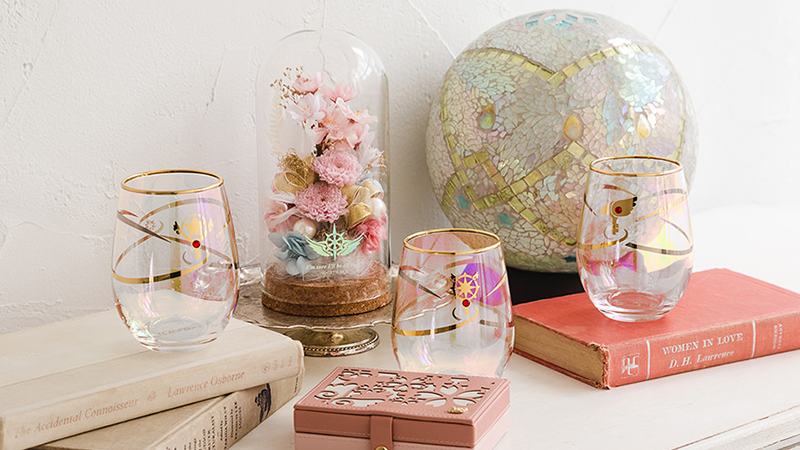ドラッグストワーズ　sakuraモデル　クリスタル置物 Cardcaptor Sakura Inspires a Magical Home Décor Collection