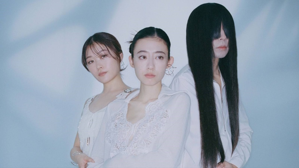 Hitsujibungaku on Pushing Creative Boundaries through Anime Themes