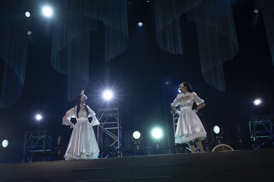 Anisong Duo ClariS Shares Photos from Last Concert with